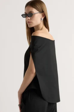 Hua Jia Angeli Off-Shoulder Back-Drape Blouse< Tops