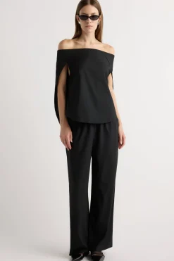Hua Jia Angeli Off-Shoulder Back-Drape Blouse< Tops