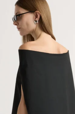 Hua Jia Angeli Off-Shoulder Back-Drape Blouse< Tops