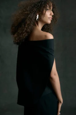 Hua Jia Angeli Off-Shoulder Back-Drape Blouse< Tops