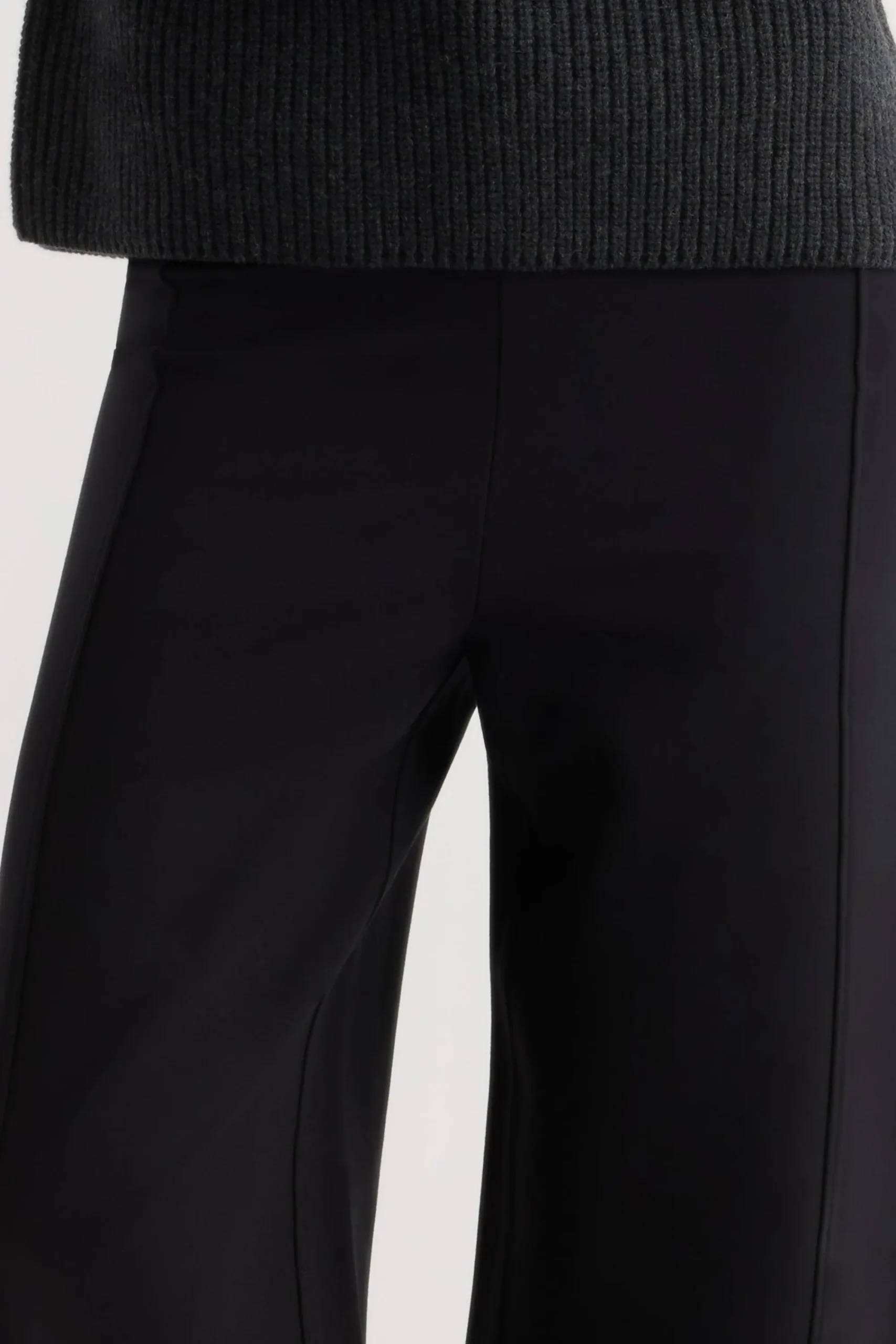 Lever Style LLC Anh Wide-Leg Ponte Stretch Pant< Pants