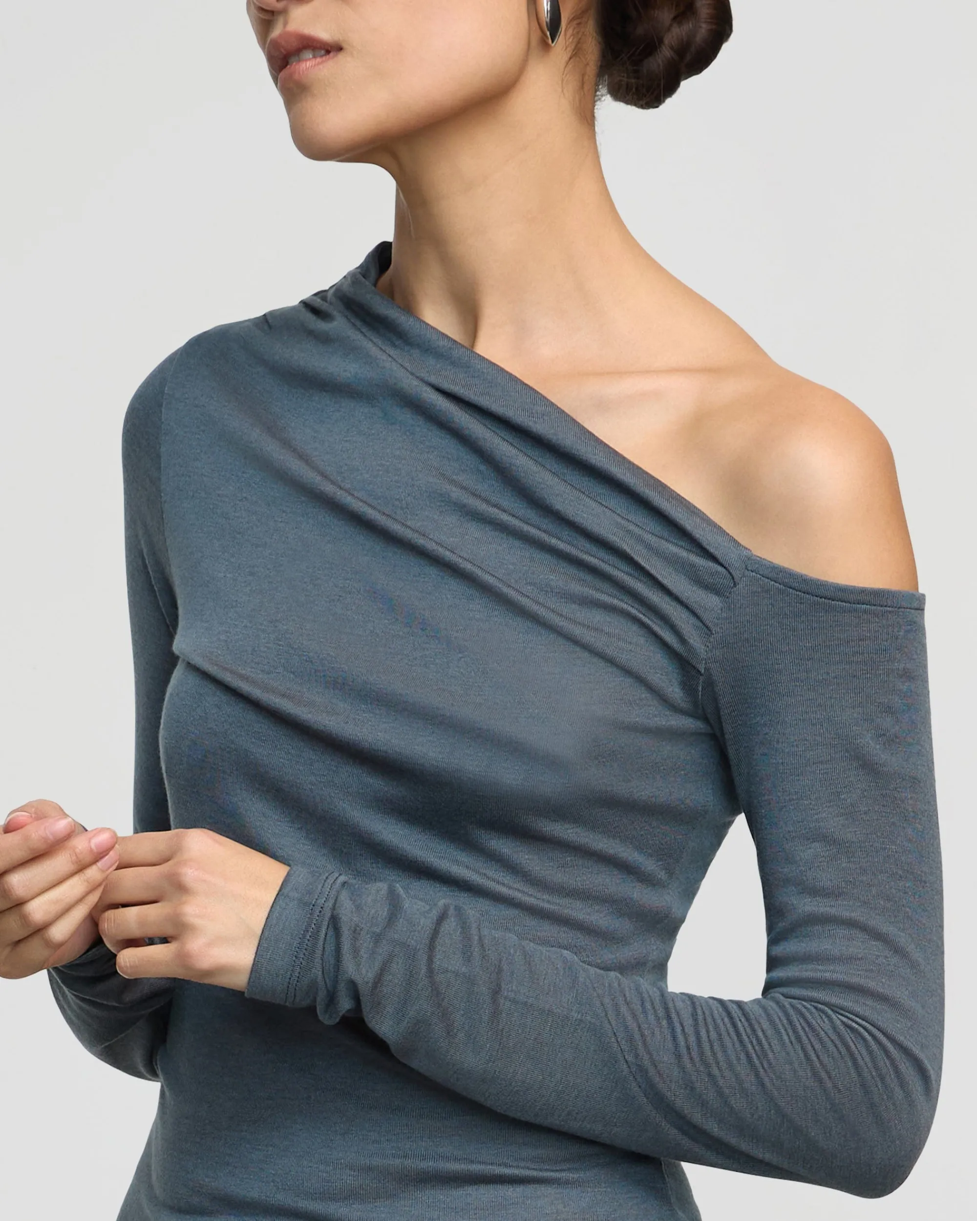 Asia Consultancy Co., Ltd Ayra Tencel-Wool Off-Shoulder Tee< Tees|Tops
