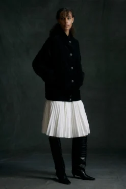 Hua Jia Barry Corduroy Button Jacket< Outerwear