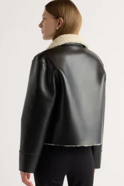 Hua Jia Bonnie Shearling-Collar Coat< Outerwear