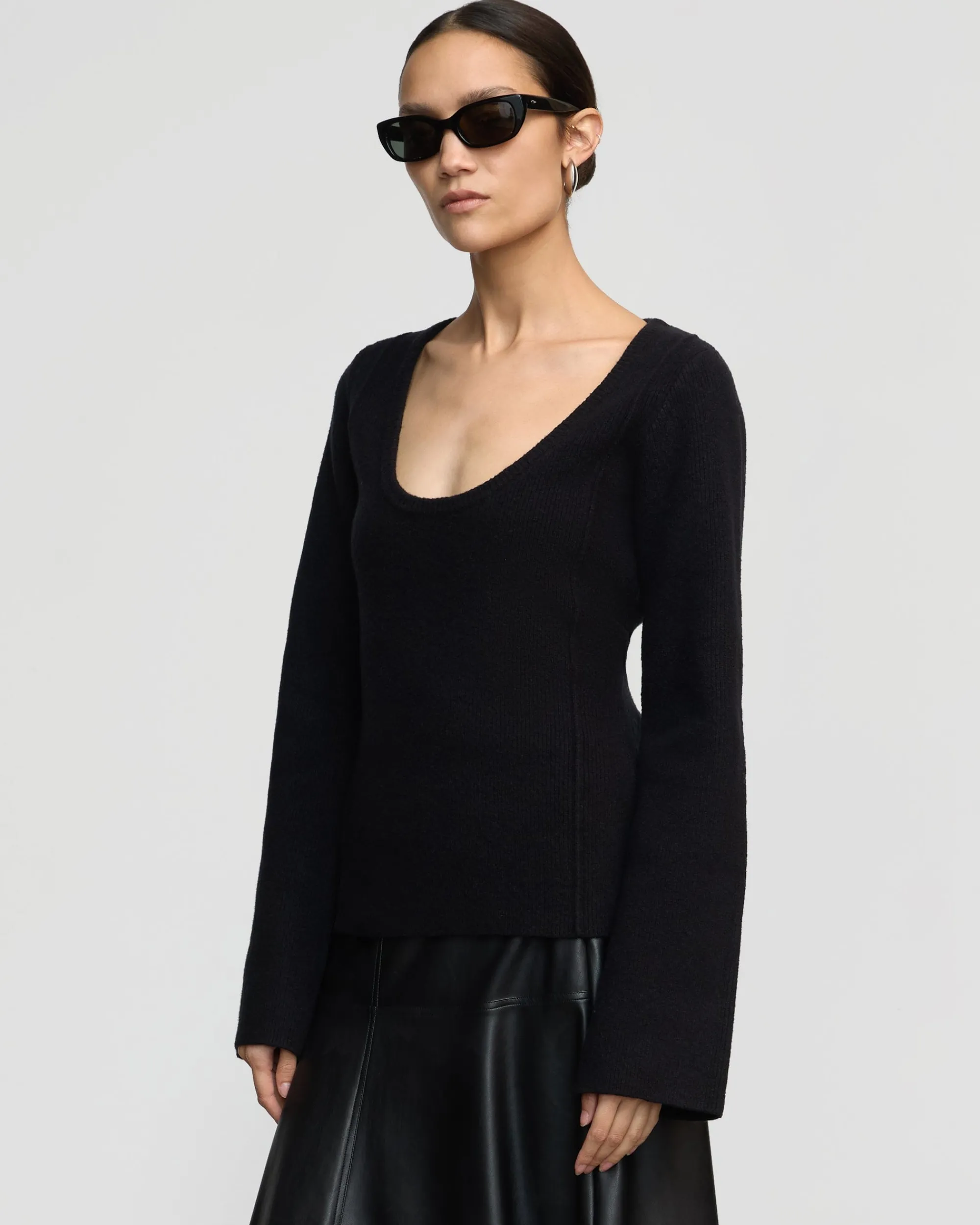 Brilliant Wise Corporation Limited Camilla Seam-Detail Scoop-Neck Sweater< Sweaters|Tops