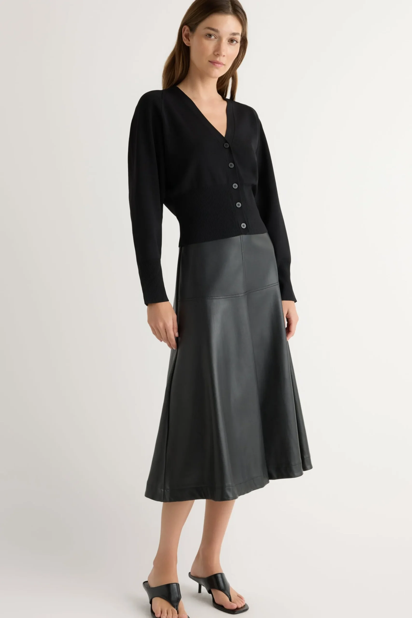Brilliant Wise Corporation Limited Carson Button-Front Cardigan< Sweaters