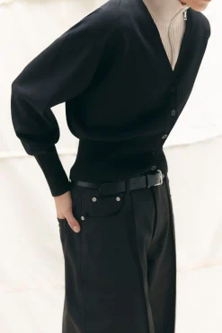 Brilliant Wise Corporation Limited Carson Button-Front Cardigan< Sweaters