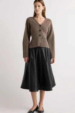 Brilliant Wise Corporation Limited Elinor Organic Cotton-Wool V-Neck Cardigan< Sweaters