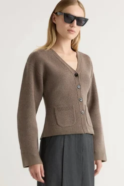 Brilliant Wise Corporation Limited Elinor Organic Cotton-Wool V-Neck Cardigan< Sweaters