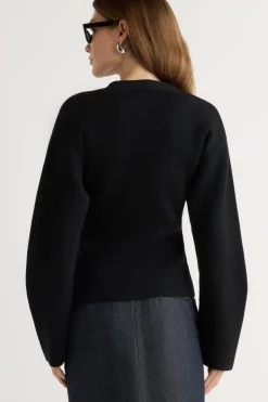 Brilliant Wise Corporation Limited Elinor Organic Cotton-Wool V-Neck Cardigan< Sweaters