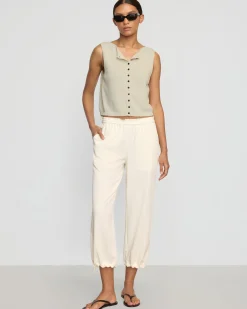 Brilliant Wise Corporation Limited Elith Cotton-Linen Button Knit Vest< Sweaters|Tops