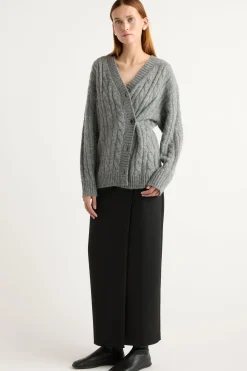 Zhenghong Textiles Hikari Asymmetric Cable Knit Cardigan< Sweaters