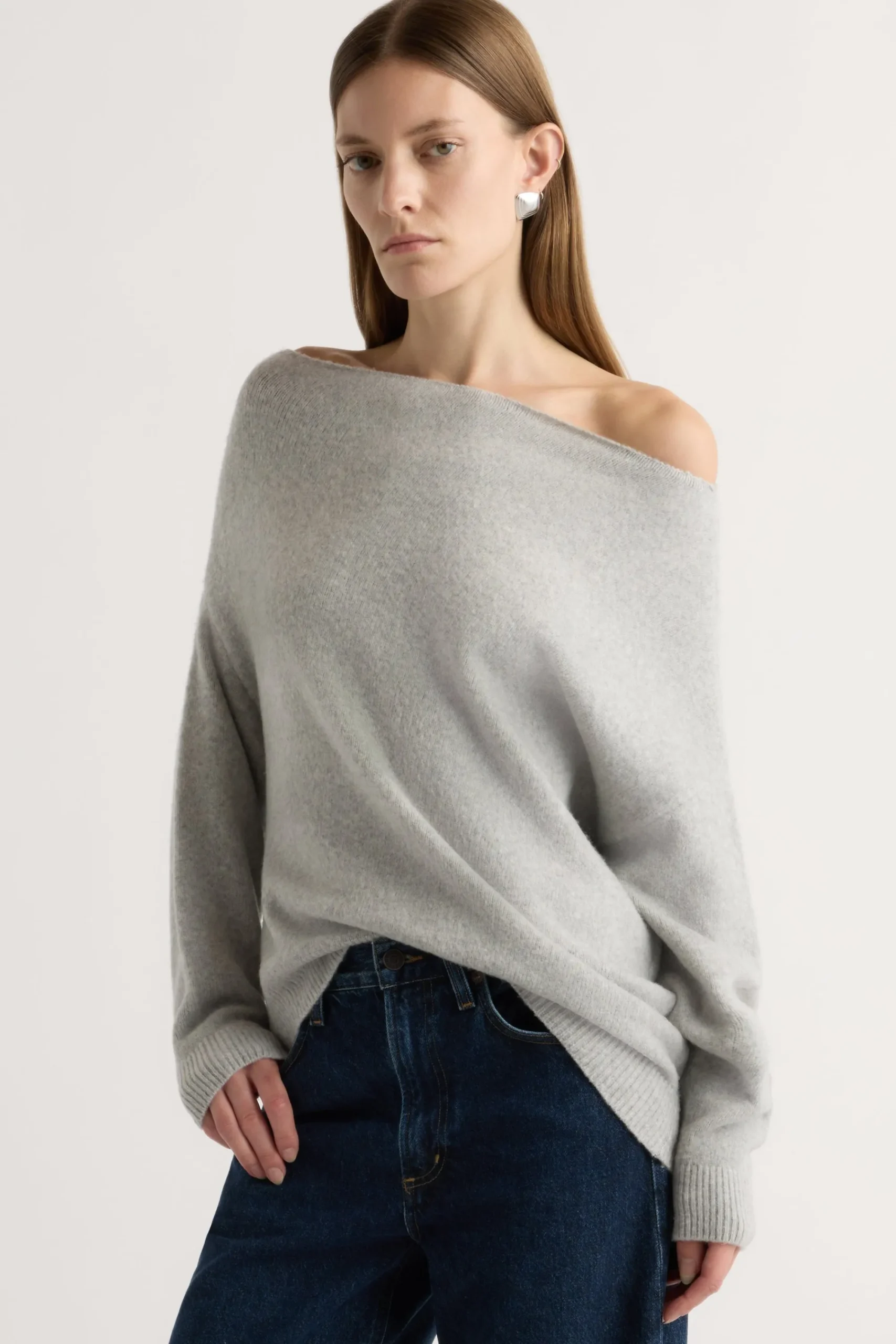 Expert Group Limited Iris Off-Shoulder Sweater< Sweaters