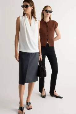 Hua Jia Jae V-Neck Sleeveless Blouse< Tops