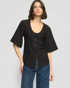 Hua Jia Katniss Pocket Tulip-Hem Blouse< Tops