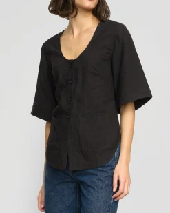 Hua Jia Katniss Pocket Tulip-Hem Blouse< Tops