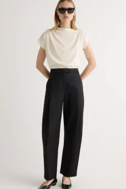 Hua Jia Lucia Tailored Barrel-Leg Pant< Pants