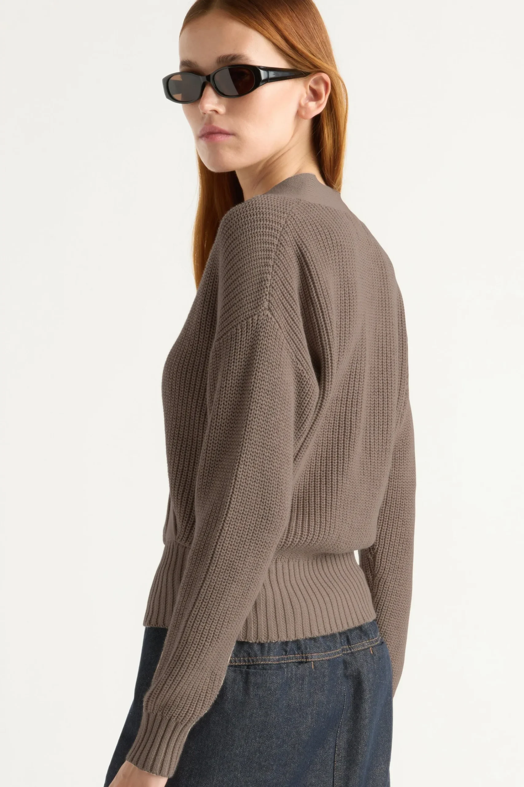 Brilliant Wise Corporation Limited Maren Cropped V-Neck Sweater< Sweaters