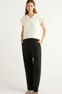 Brilliant Wise Corporation Limited Nicola Organic Cotton Sweater Vest< Sweaters|Tops