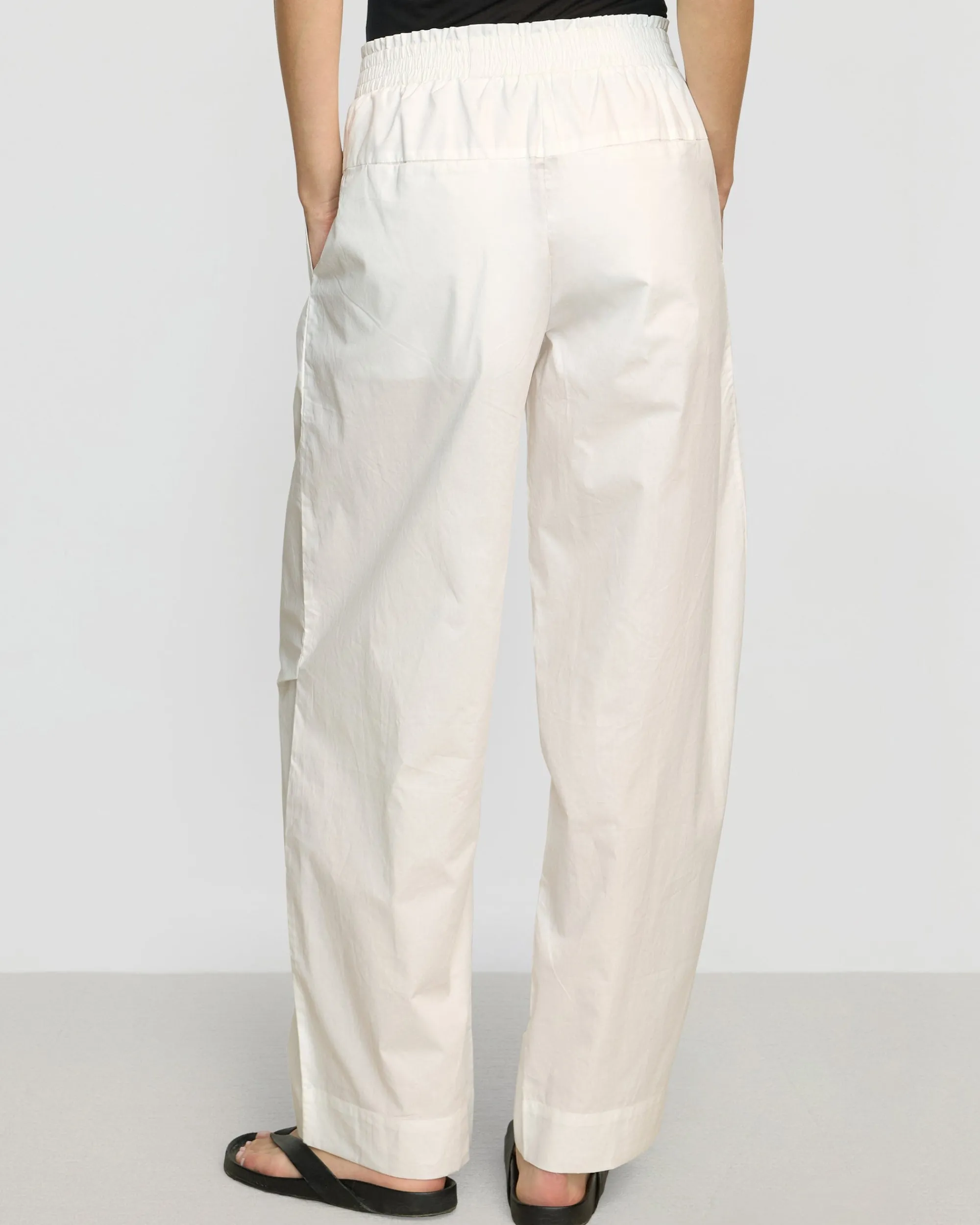 Fashion Apparels Paula Smocked-Waist Organic Cotton Pant< Pants