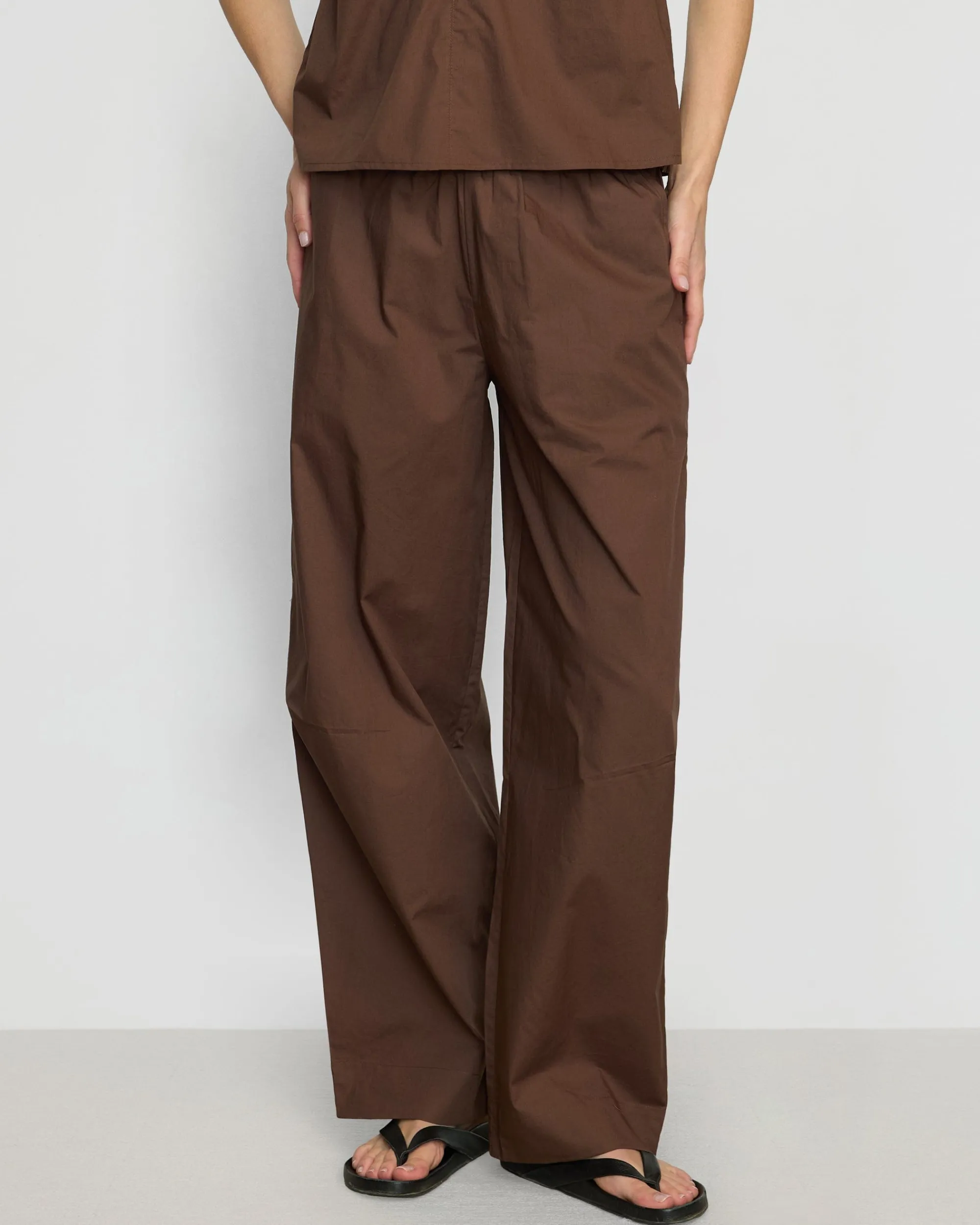 Fashion Apparels Paula Smocked-Waist Organic Cotton Pant< Pants
