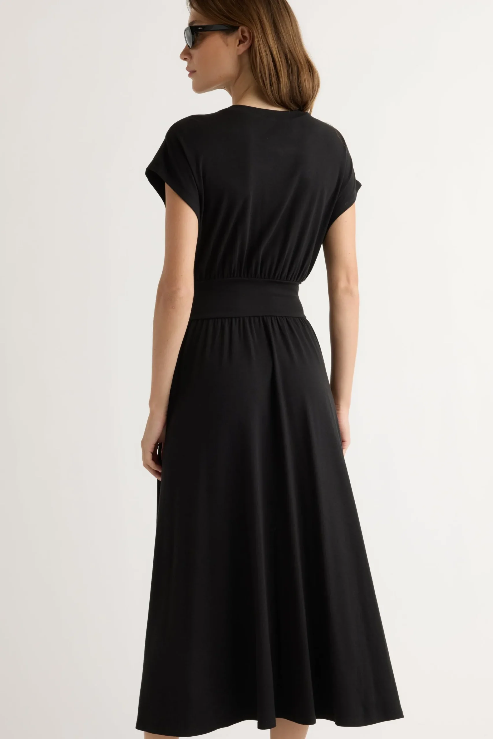 Lever Style LLC Prima Jersey Midi Dress< Dresses