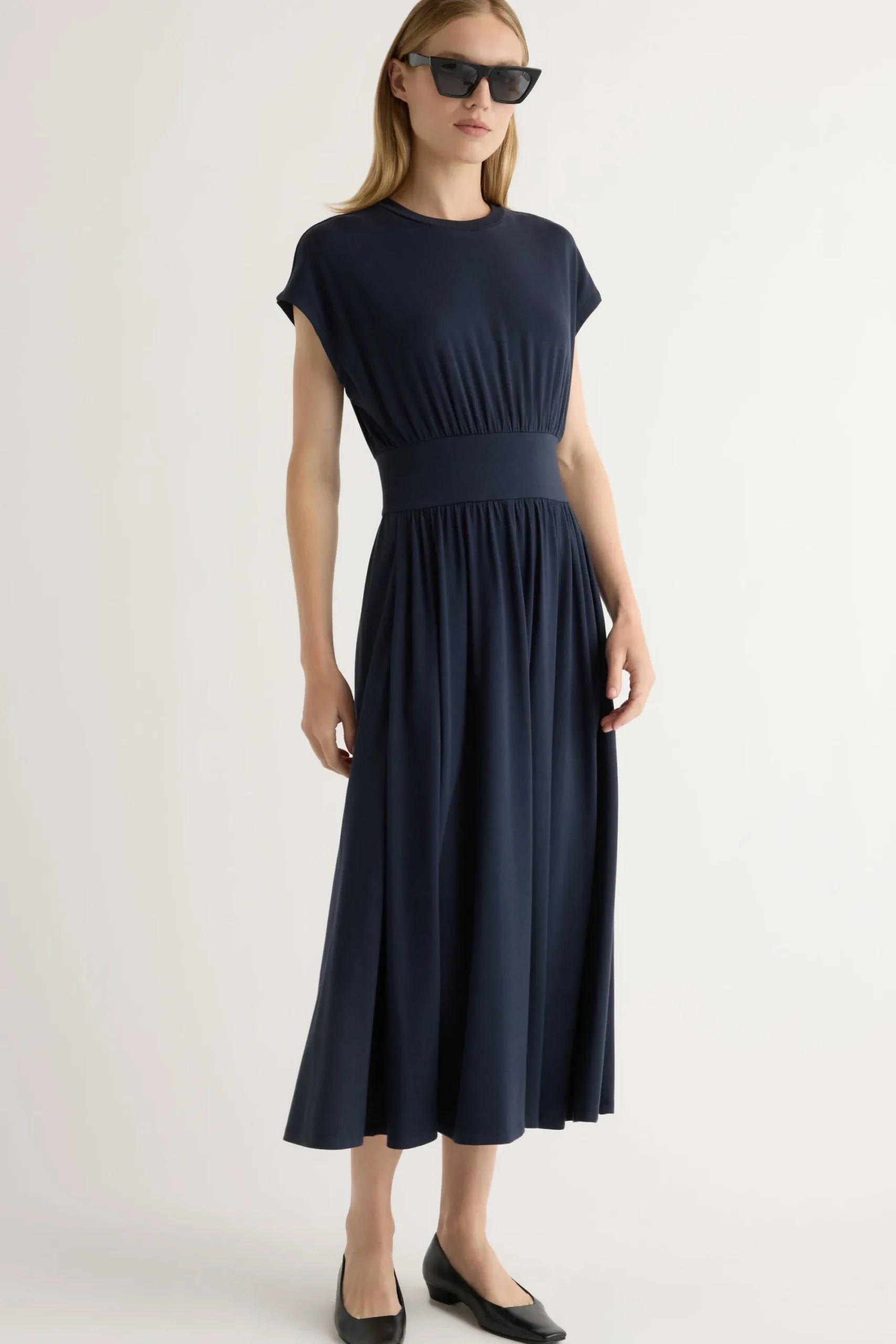 Lever Style LLC Prima Jersey Midi Dress< Dresses
