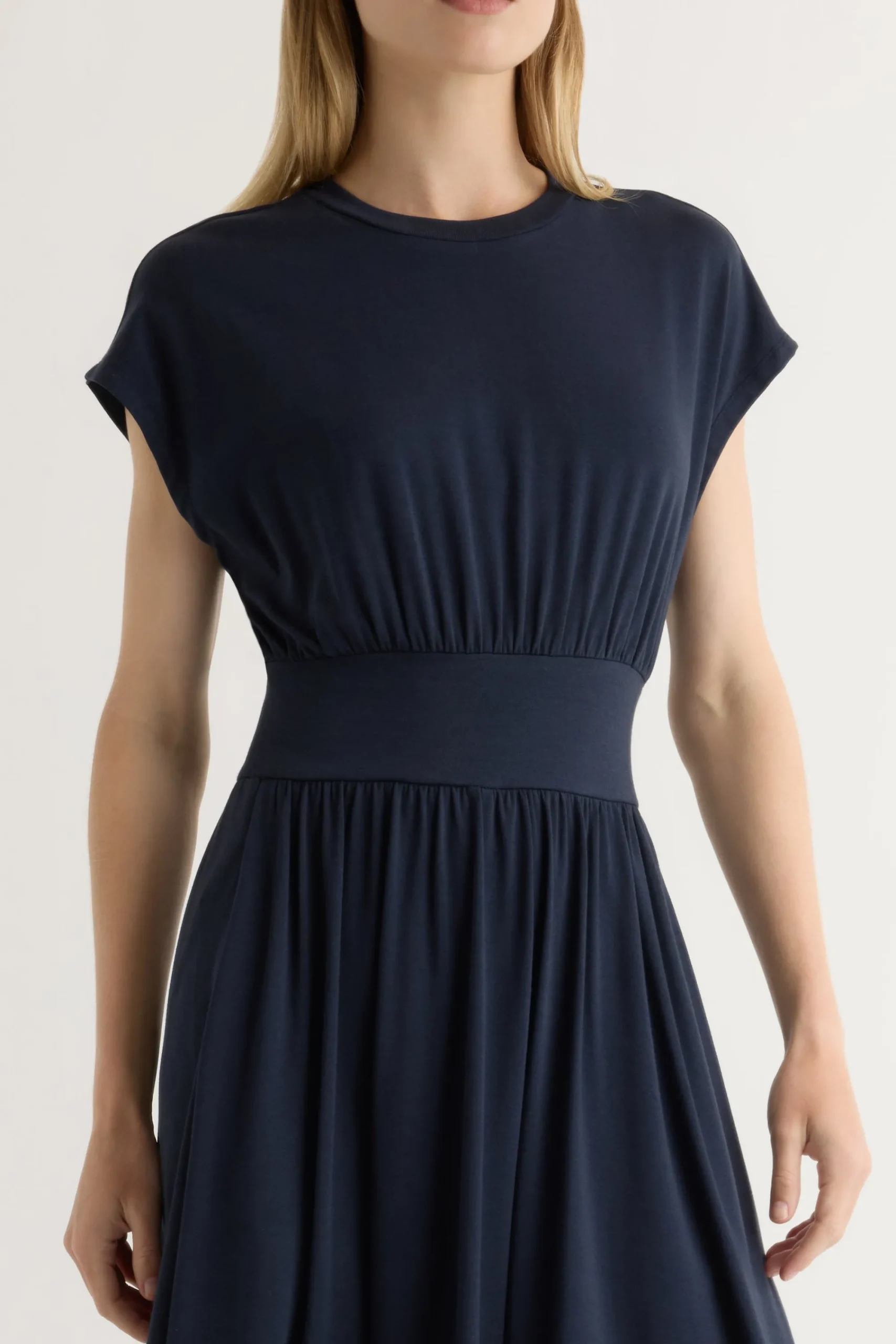 Lever Style LLC Prima Jersey Midi Dress< Dresses