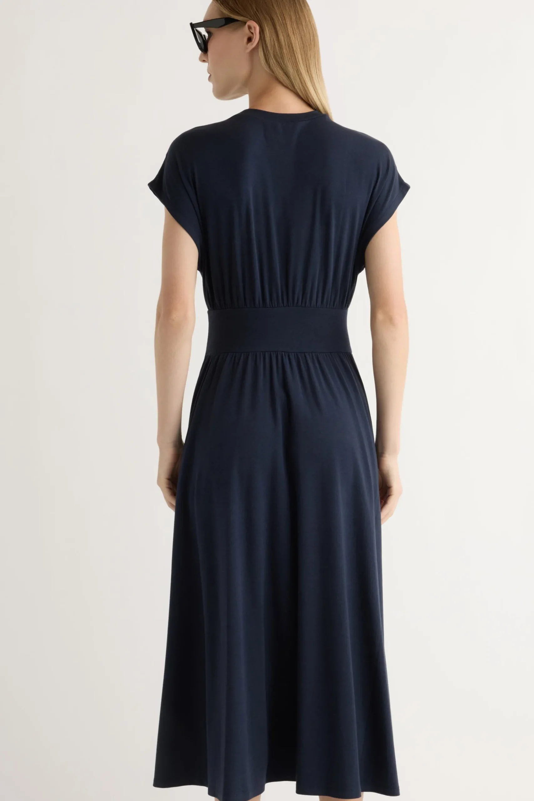 Lever Style LLC Prima Jersey Midi Dress< Dresses