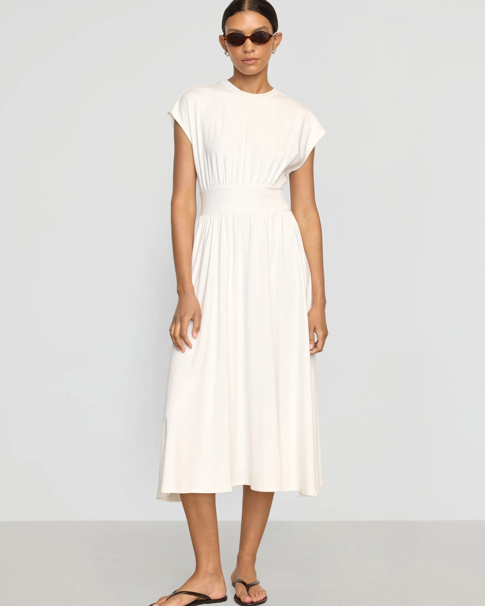 Lever Style LLC Prima Jersey Midi Dress< Dresses