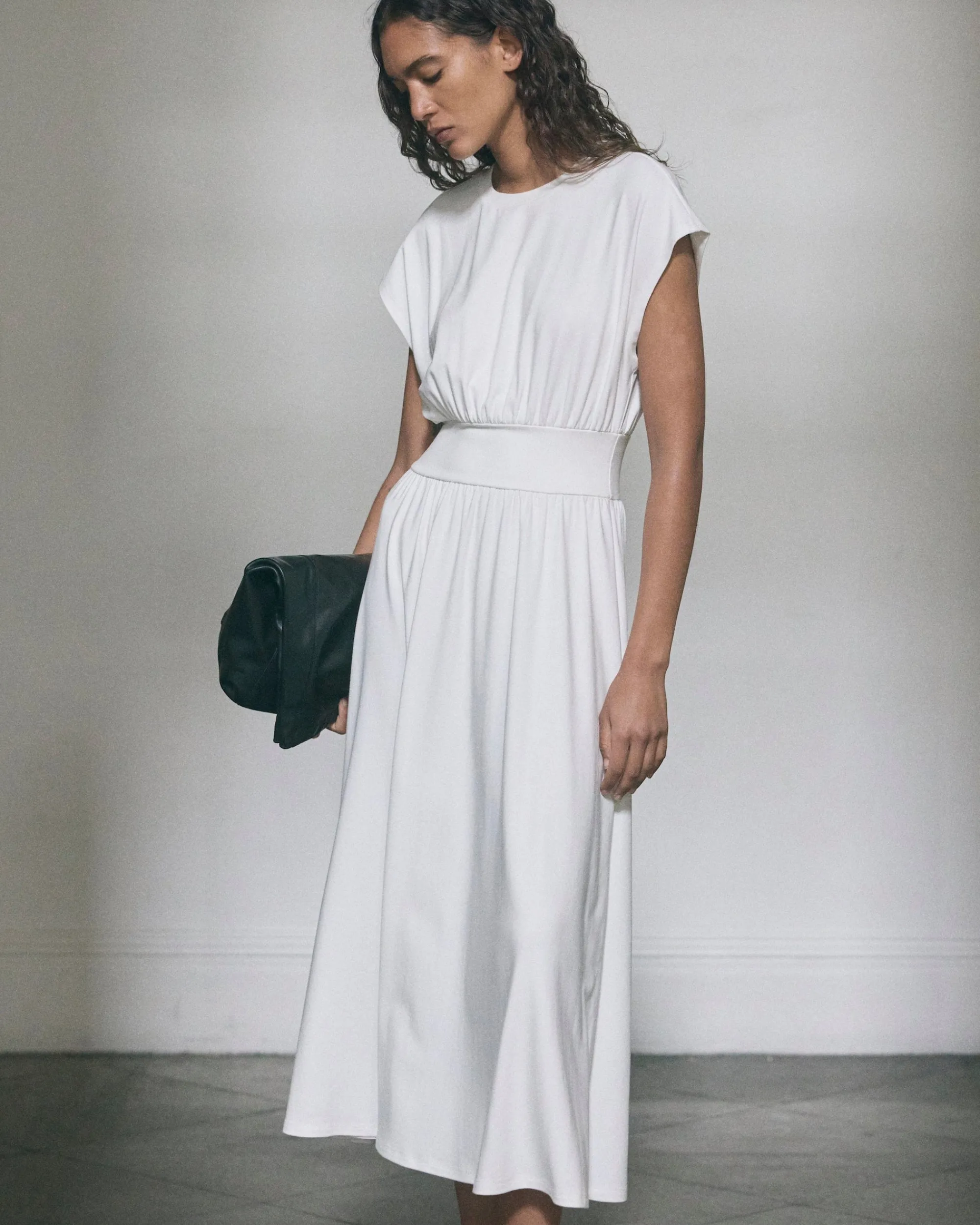 Lever Style LLC Prima Jersey Midi Dress< Dresses