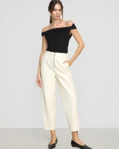 Hua Jia Rupa Vegan Leather Barrel-Leg Pant< Pants