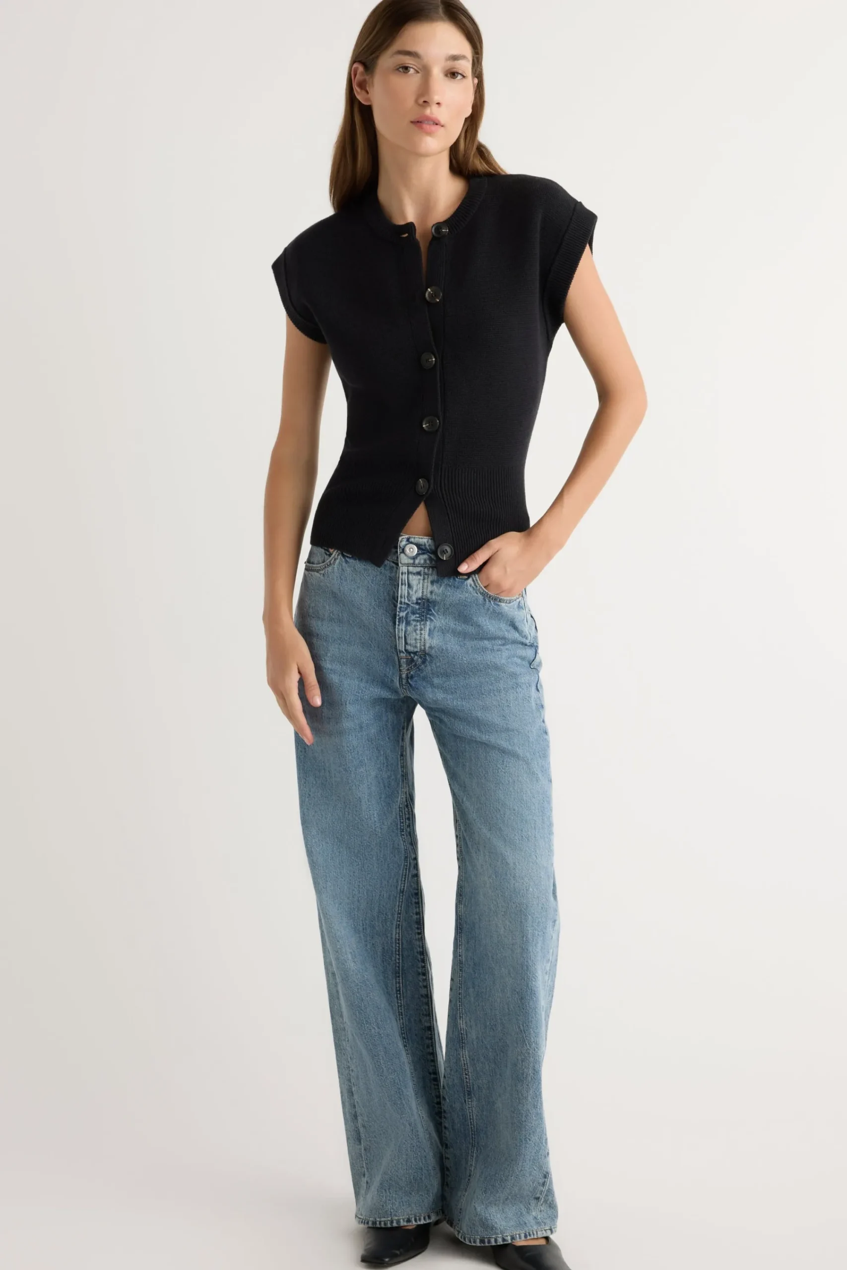 Brilliant Wise Corporation Limited Solea Button Knit Vest< Sweaters|Tops