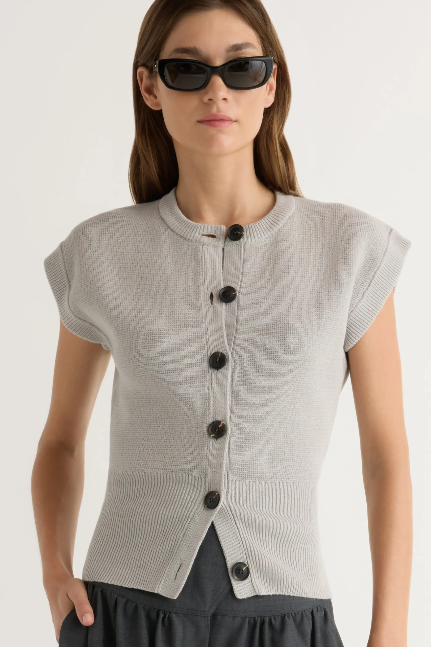 Brilliant Wise Corporation Limited Solea Button Knit Vest< Sweaters|Tops